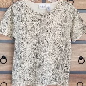 Villager Sport a Liz Claiborne Company Beige Top with Animal Print in Medium